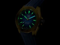 New TAG Heuer Aquaracer Professional 200 Date