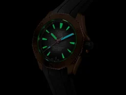 New TAG Heuer Aquaracer Professional 200 Date