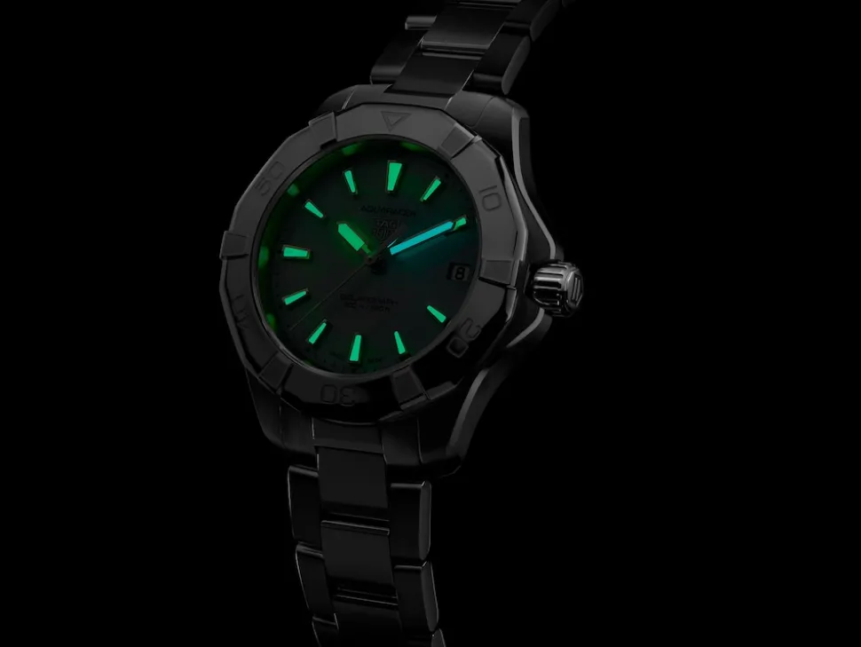 Cheap TAG Heuer Aquaracer PROFESSIONAL 200 SOLARGRAPH