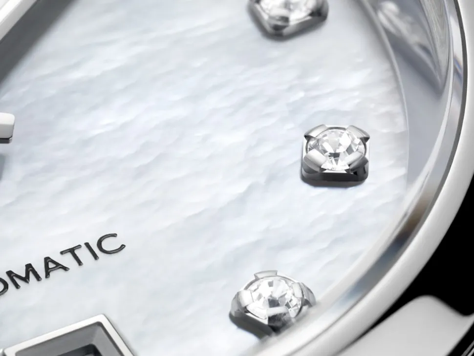 Shop TAG Heuer Carrera Date