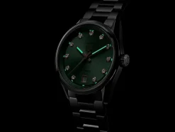 New TAG Heuer Carrera Date